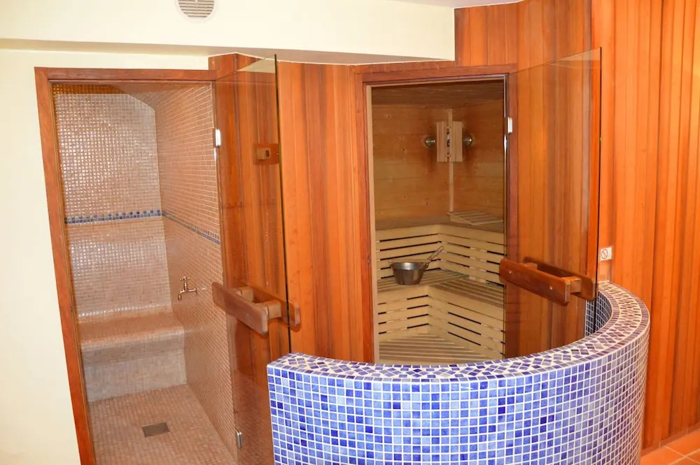 Luxury Stay with Sauna