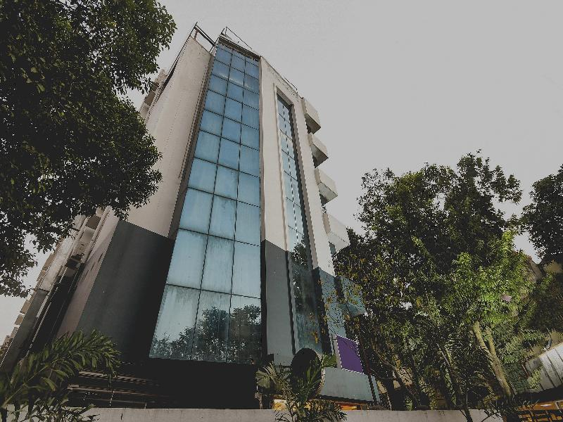 OYO 78582 SilverKey Hotel Mayfair Tower