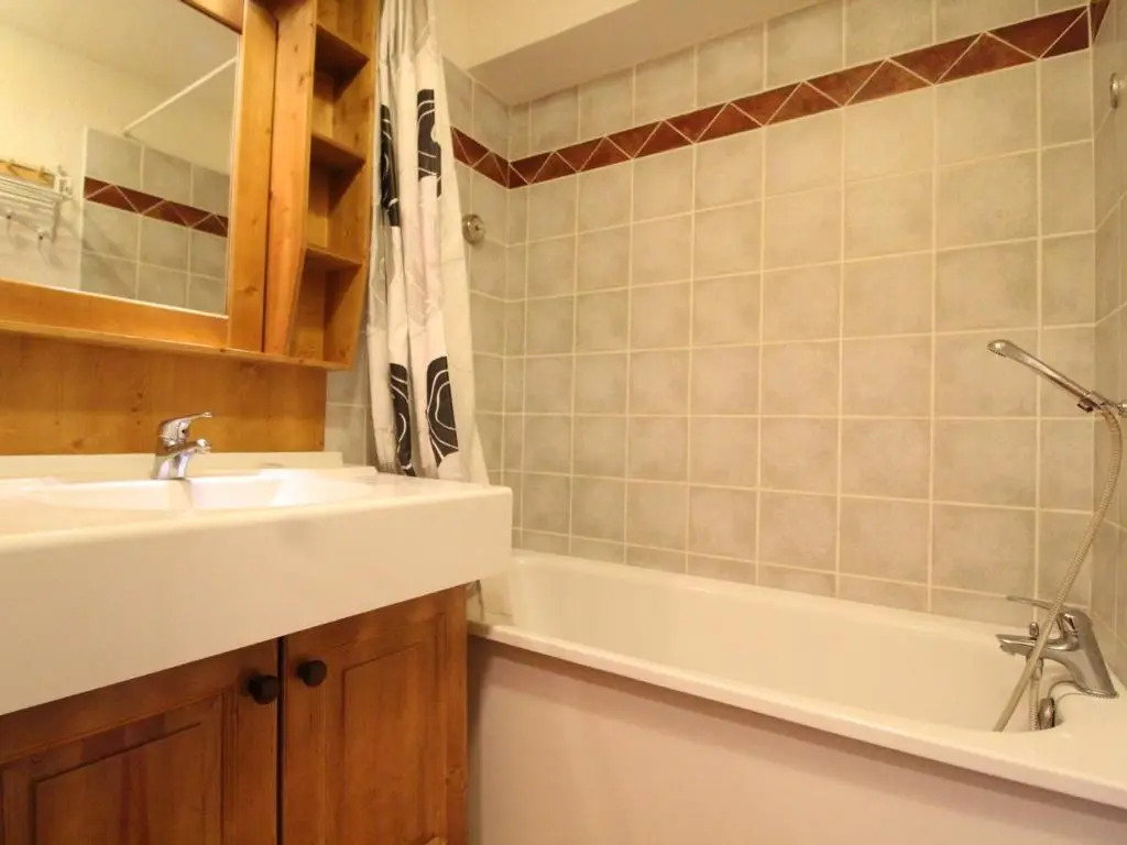 Appartement Lanslevillard, 3 pièces, 6 personnes - FR-1-508-214