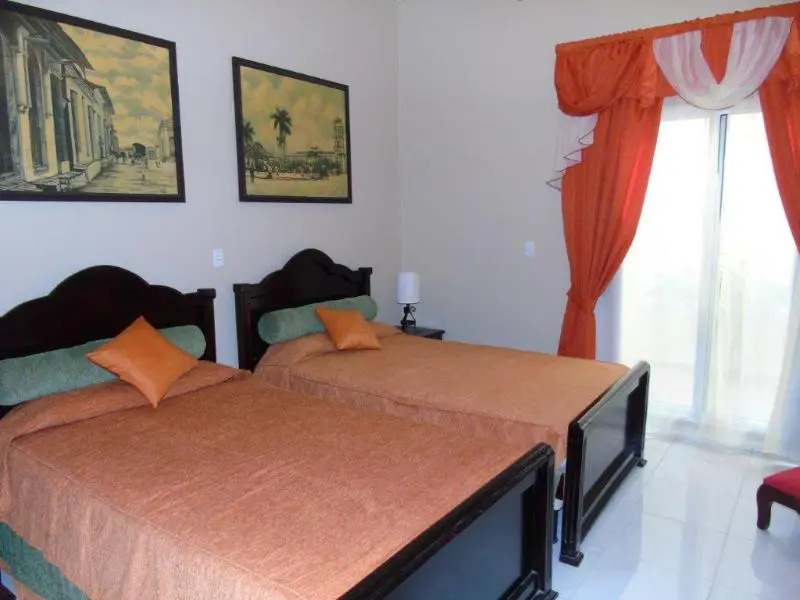 Hotel E Colonial
