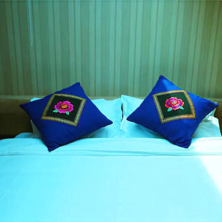 Dali Qianbaidu Inn