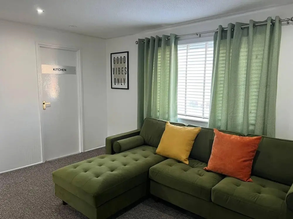 Park Lodge- Families, Business and Contractors