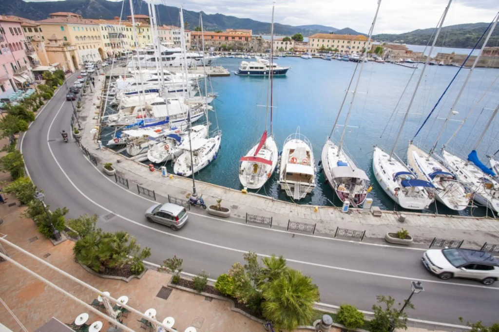 4 beds apartment La Calata Third Floor on the seafront of Portoferraio-LA CALATA TERZO PIANO