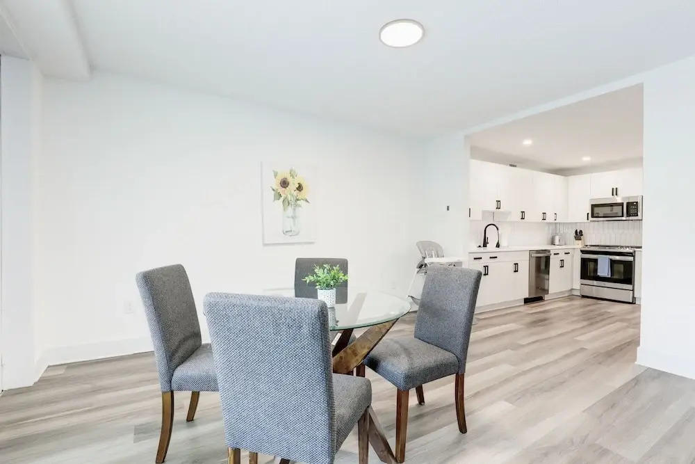 Arlington Modern Comfort Meets City Life