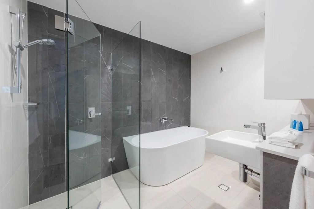 Meriton Suites Carter Street