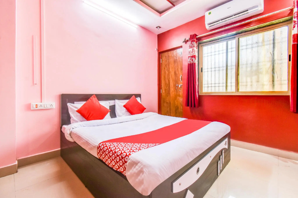 OYO 65885 Kohinoor Hotel And Lodging