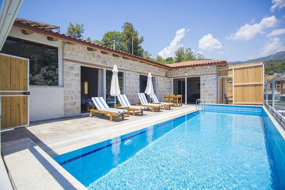 Villa Vadi 1 by Akdenizvillam