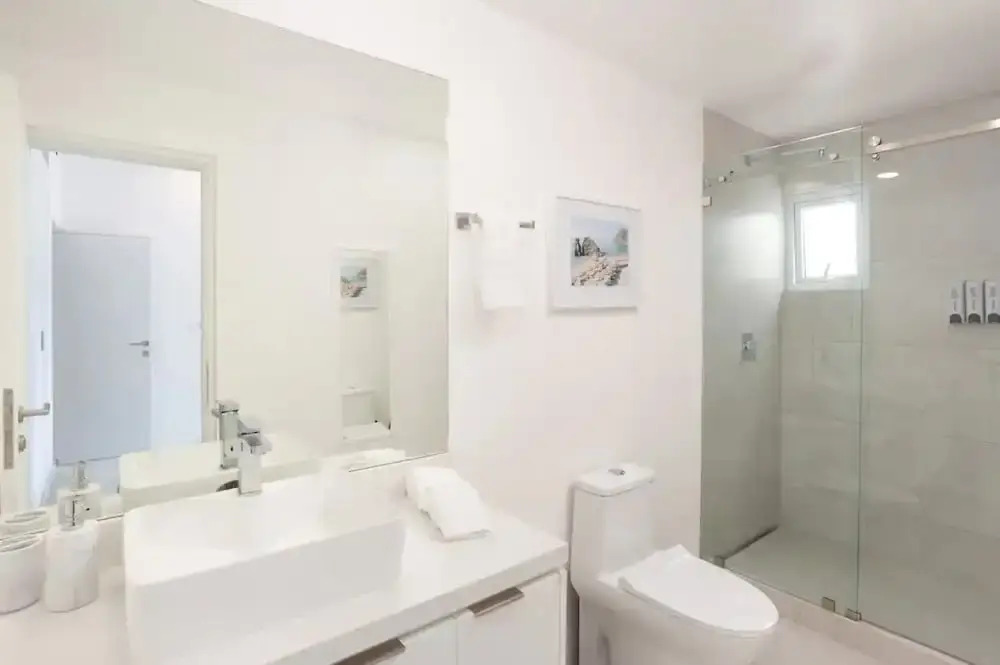 3BD Condo near Beach and Marina