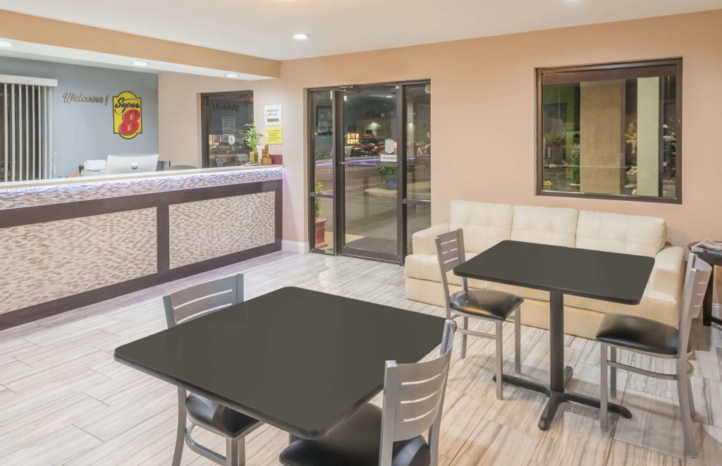 Super 8 by Wyndham Bryant Little Rock Area