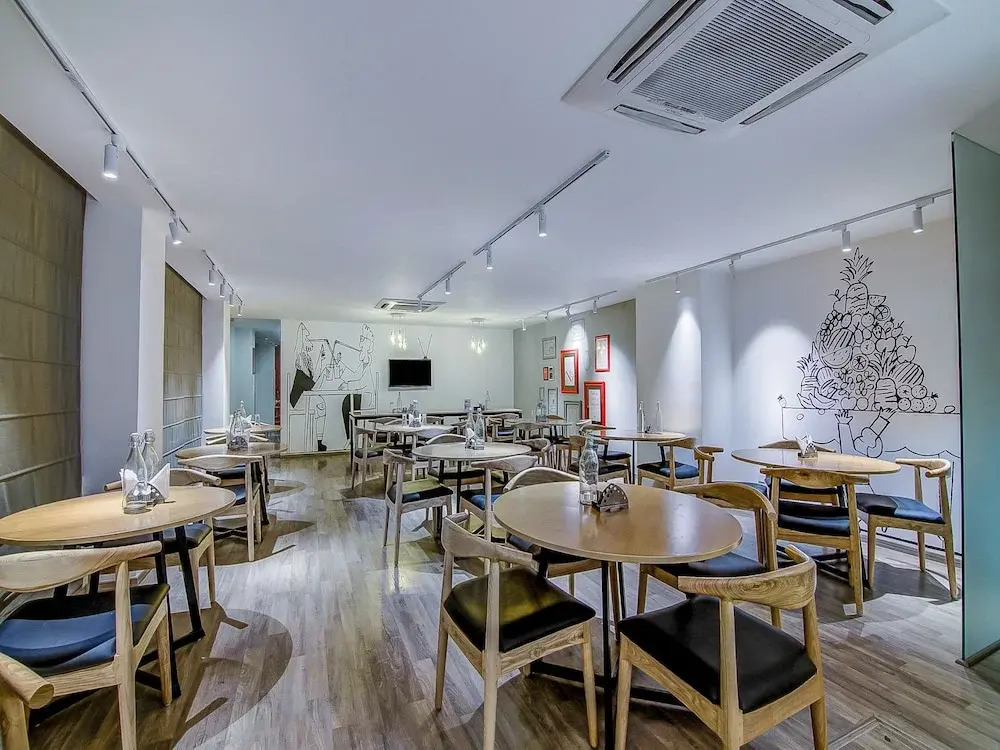 OYO Townhouse 034 -Halcyon Hitech City Road