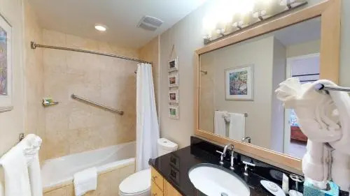 South Bay Beach Club #37 Penthouse - 3 Bedroom 3 Bathroom Unit