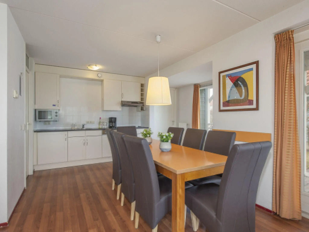 Comfortable villa with veranda, near the Grevelingen Lake