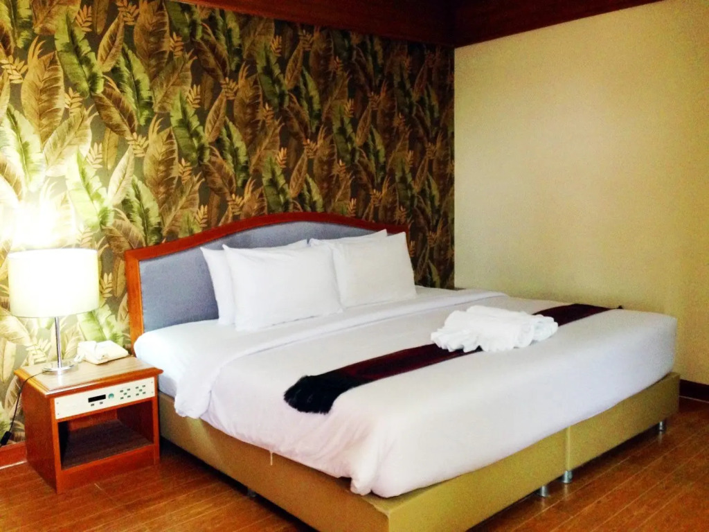 JP Emerald Hotel