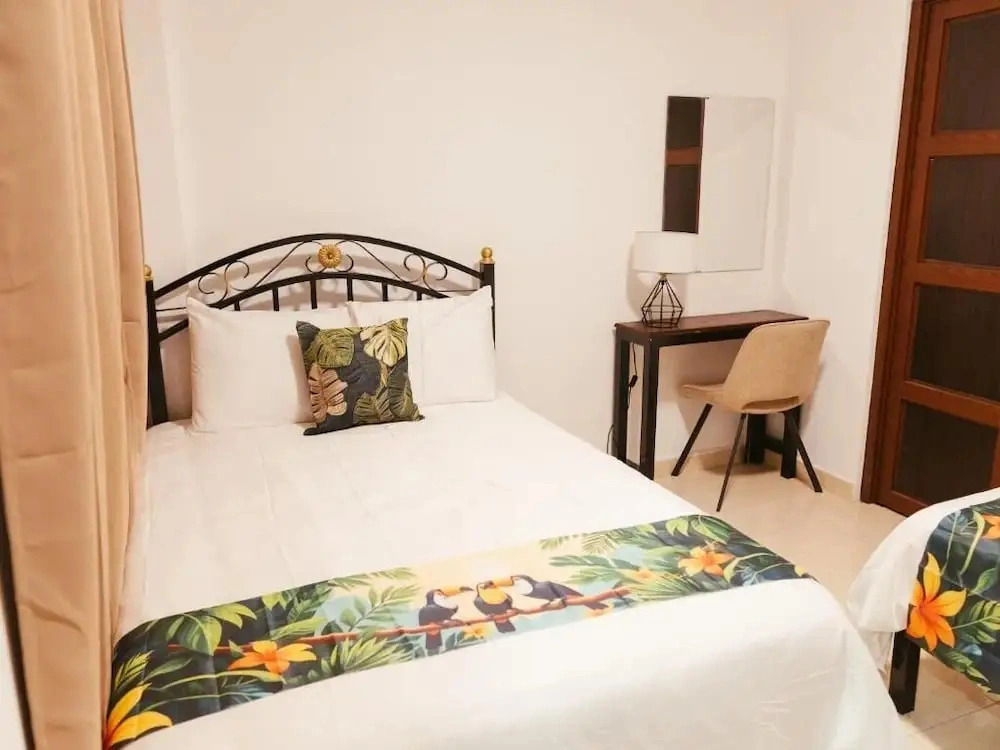 Hotel Plaza Los Tucanes