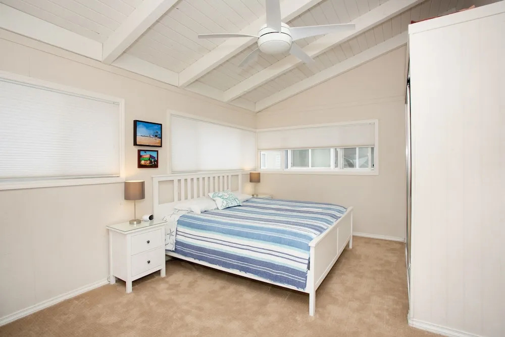 120 31st St B 3 Bedroom Duplex