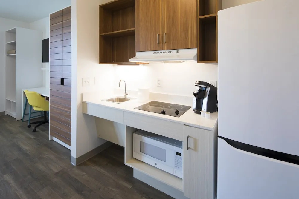 Uptown Suites Extended Stay Austin TX - Downtown