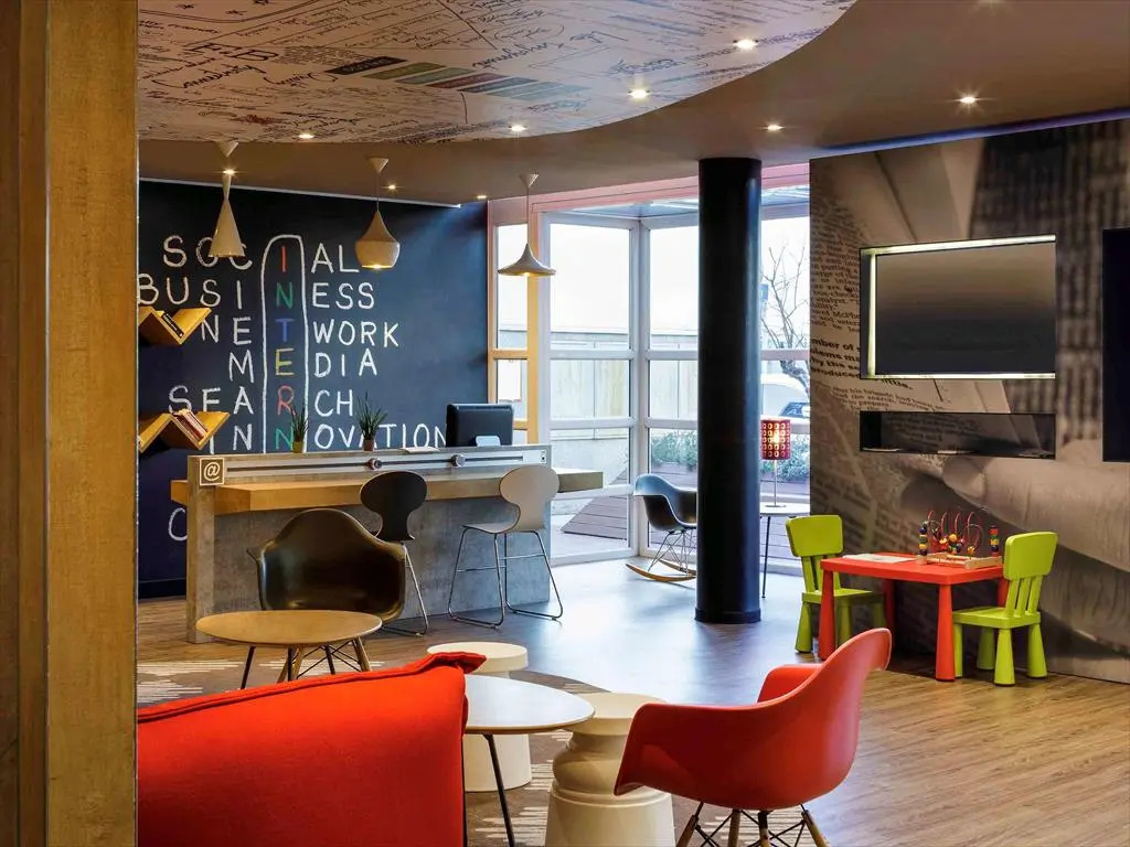 Ibis Granada