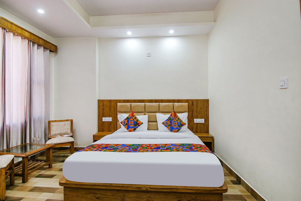 Fabhotel Himalayan Park
