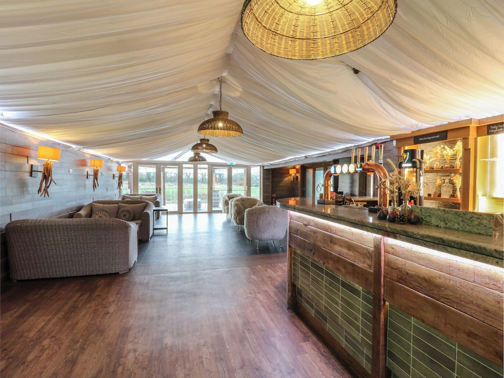 Glamping Pod 4 - Gower