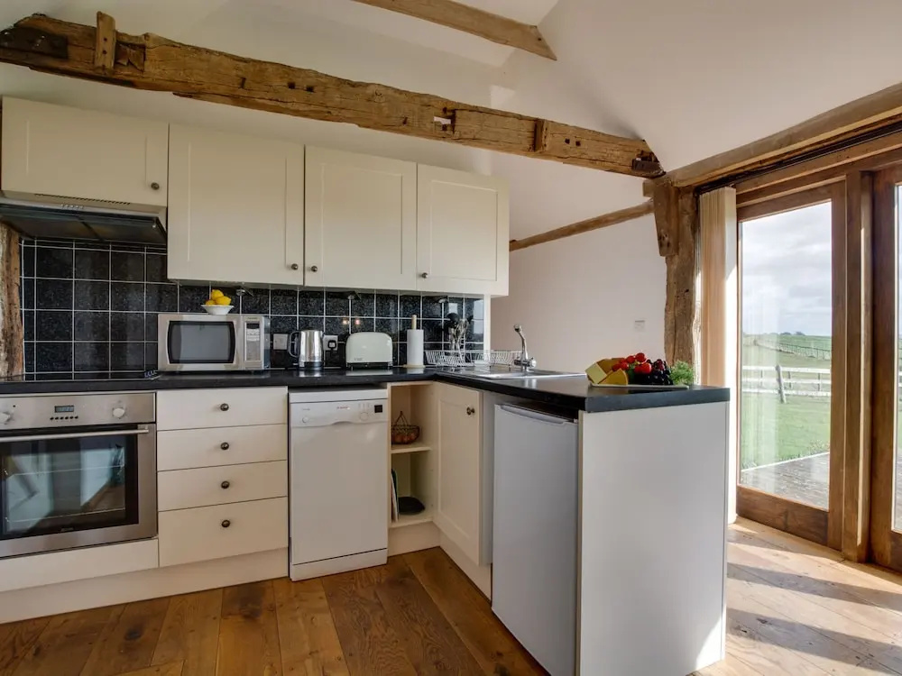 Nicely Furnished Cottage in Bilsington Countryside