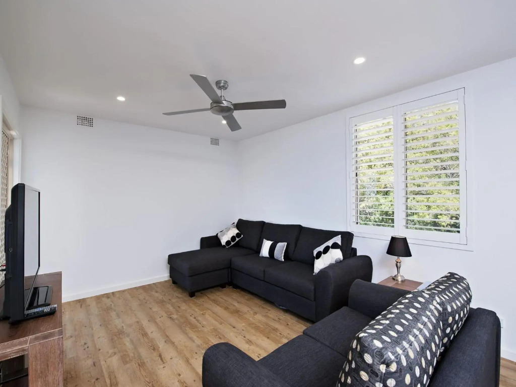 Shoal Bay Road, Del Rae, Unit 18, 25