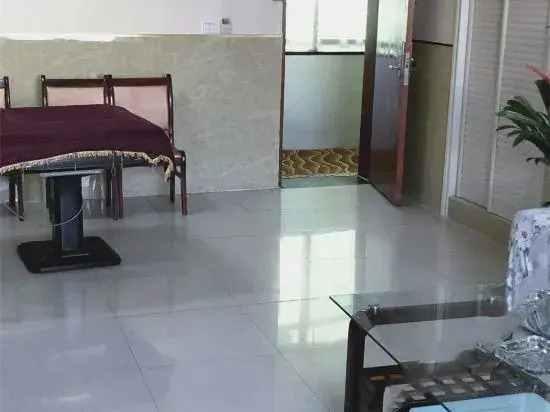 Tianzhong Business Hotel (Zhumadian Railway Station)