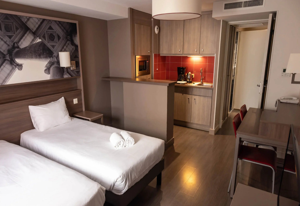 B&B HOME Caen Centre Gare