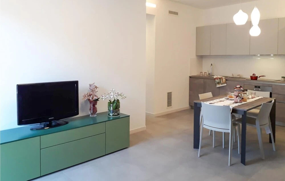Beautiful Apartment in Civitanova Marche With Wifi and 2 Bedrooms