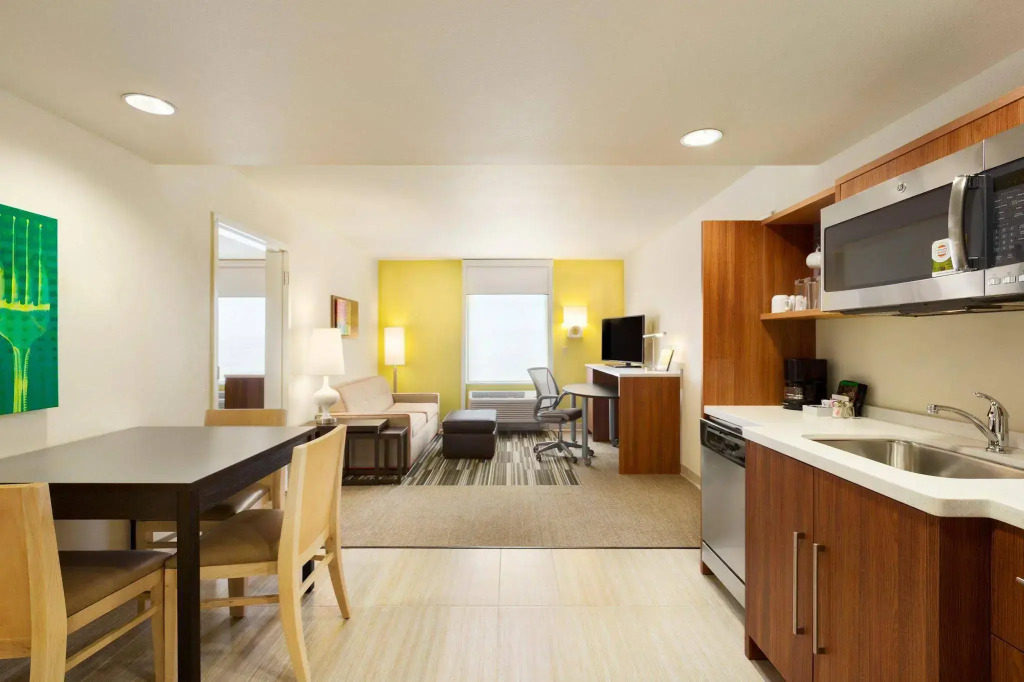 Home2 Suites by Hilton Farmington/Bloomfield