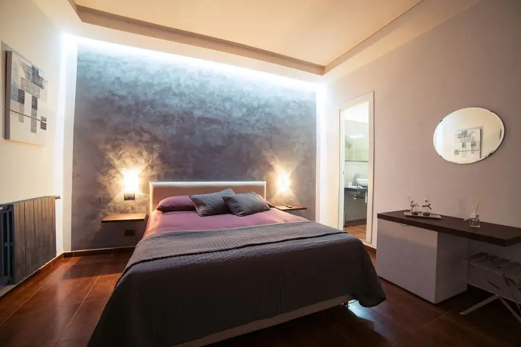 Glam House