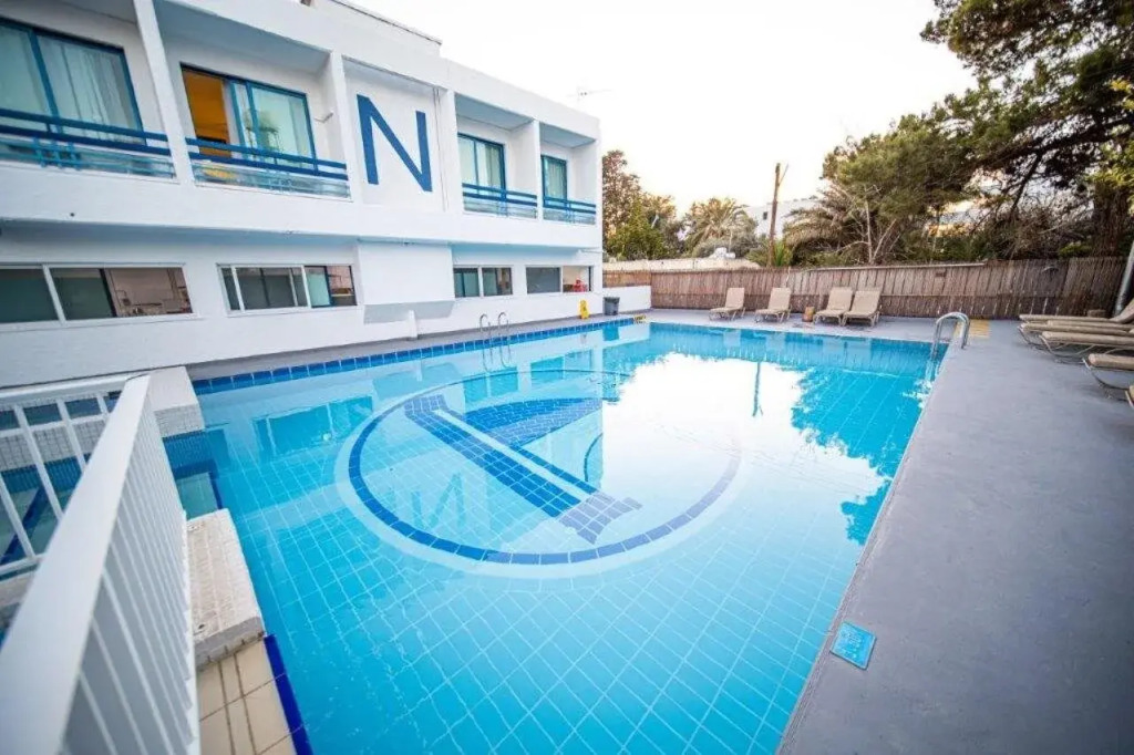 Nereus Hotel
