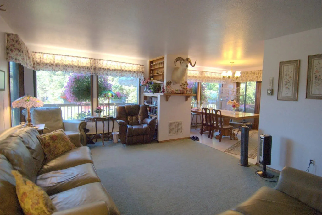 Fisherman's Tales Bed and Breakfast