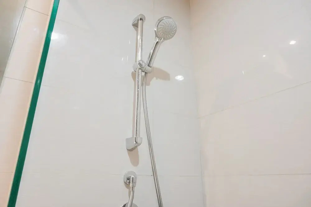 Comfort and Homey Studio at Green Sedayu Apartment