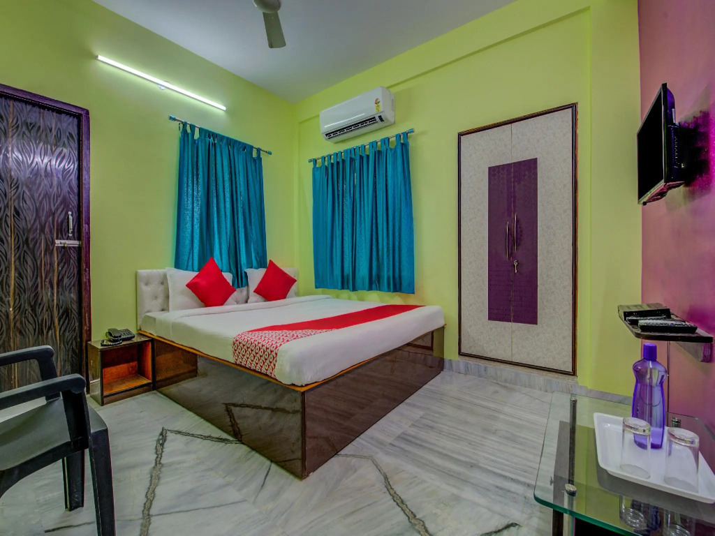 OYO Flagship 13777 VIP Palace