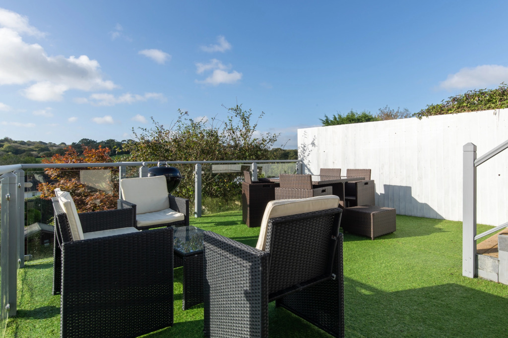 Cartref - Beautiful Cottage, Hot Tub, Countryside Views