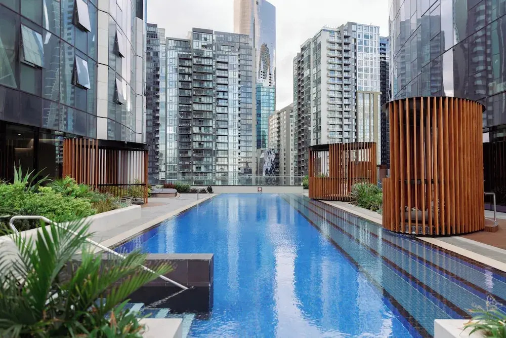 Mega Style Apartments Melbourne Square