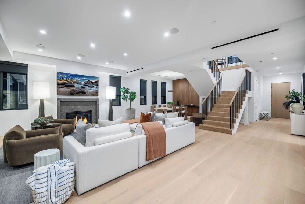 Colfax Estate   Modern Luxury Oasis in Prime Colfax Meadows