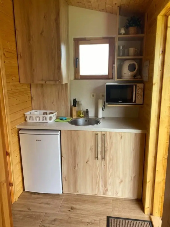 Chata pri Jazere 1 - Lake Side Cottage