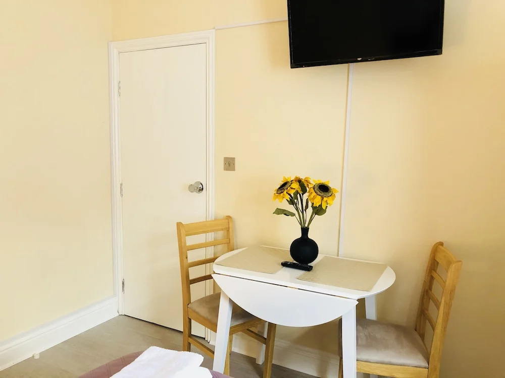 Mandeville Rooms