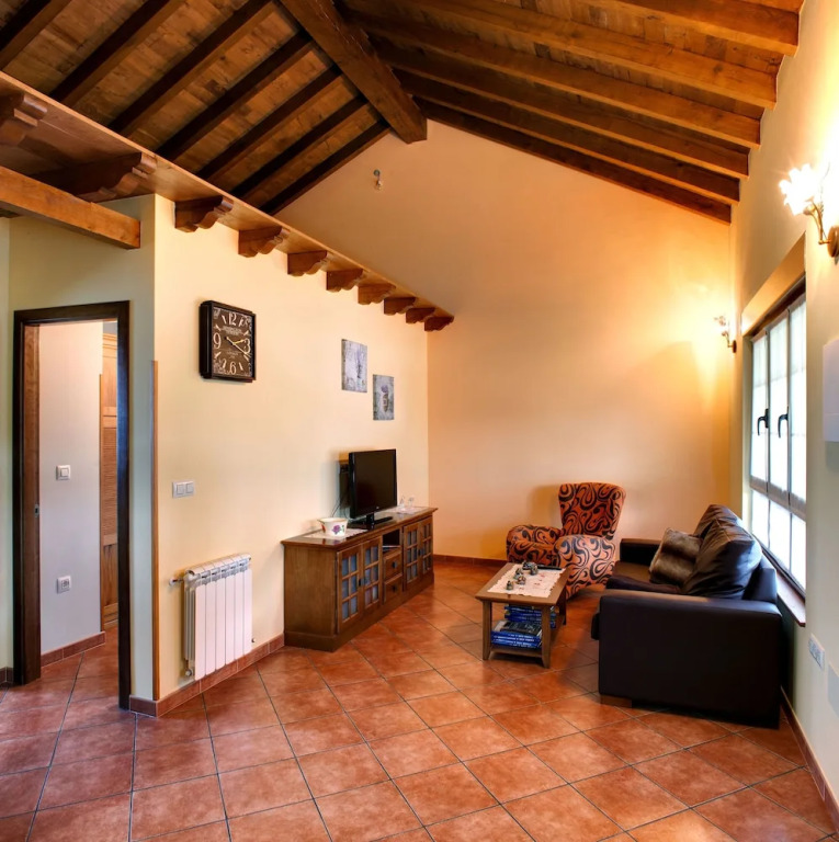 Apartamentos Rurales "La Torre" y "El Pielago"