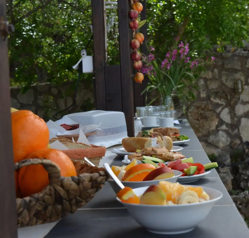 Elianthos Villas