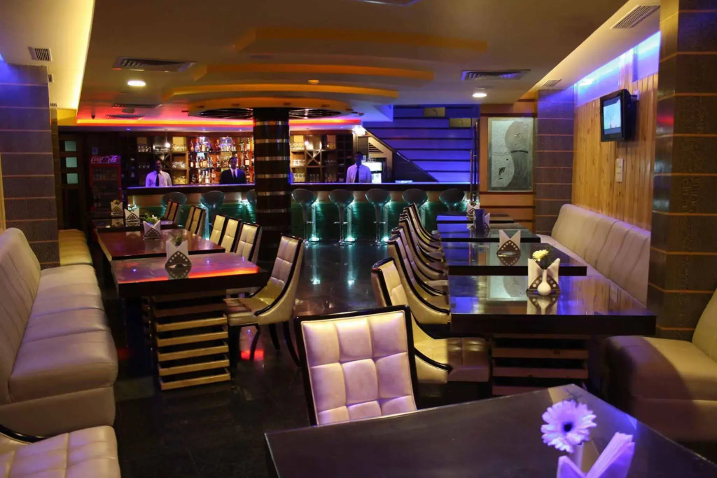 Crystal Paark Inn