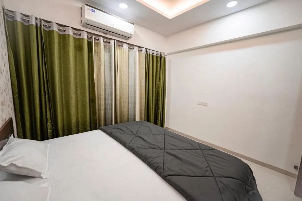 16th Floor 2BHK Fully Furnished Service Apartment