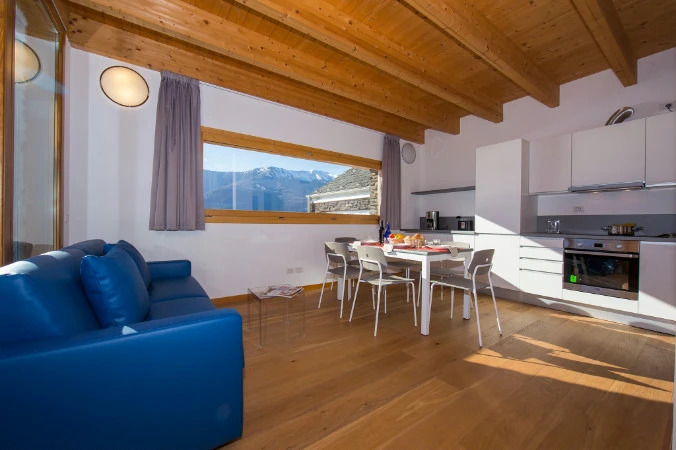 Paradiso del Lago T2