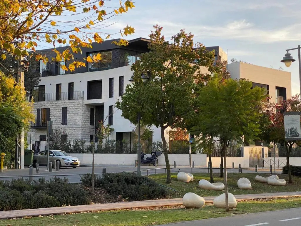 THE Y HOUSE