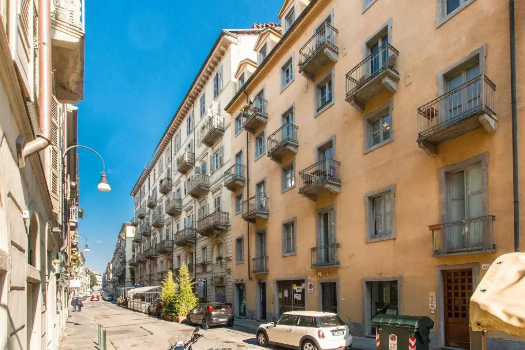 Corso Vittorio & Valentino Bright Studio