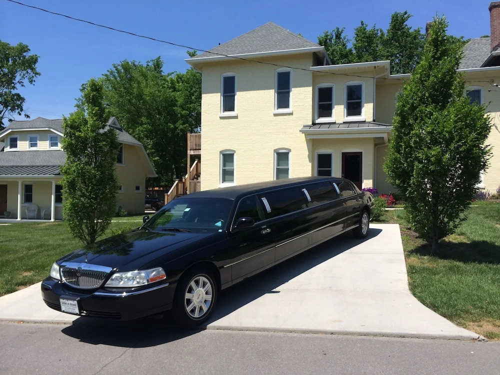 1501 Linden Manor Bed and Breakfast