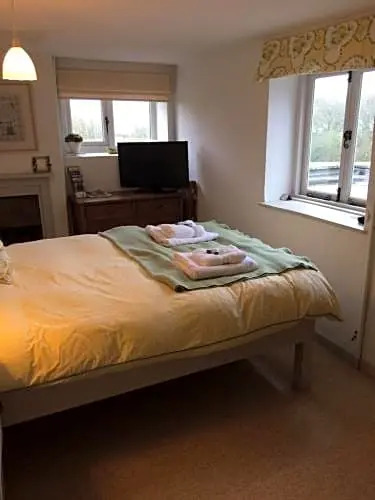 Dewberry Cottage Bed and Breakfast