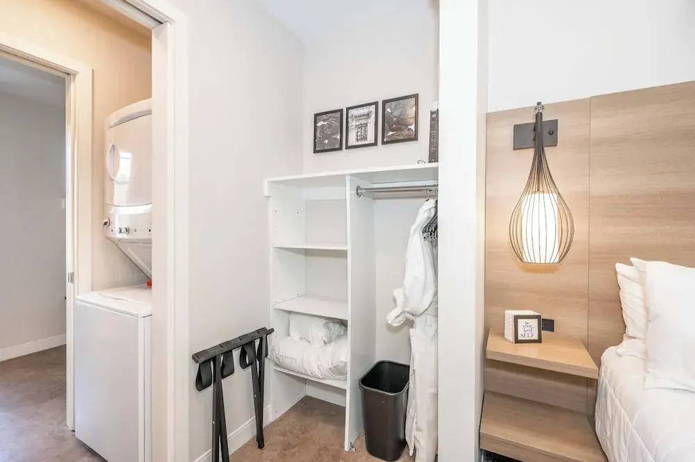 The 333 Suites 301 - Suite for 6