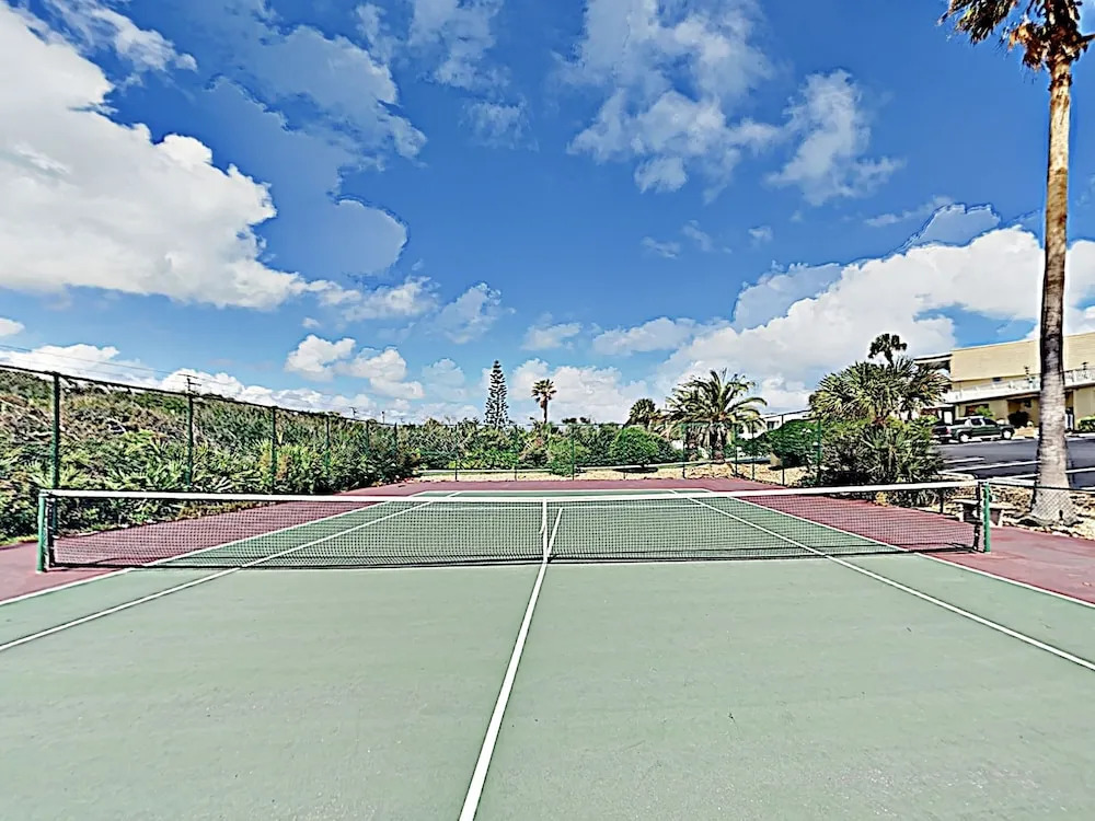 New Listing! Plush W/ Pool & Ocean Views 2 Bedroom Condo